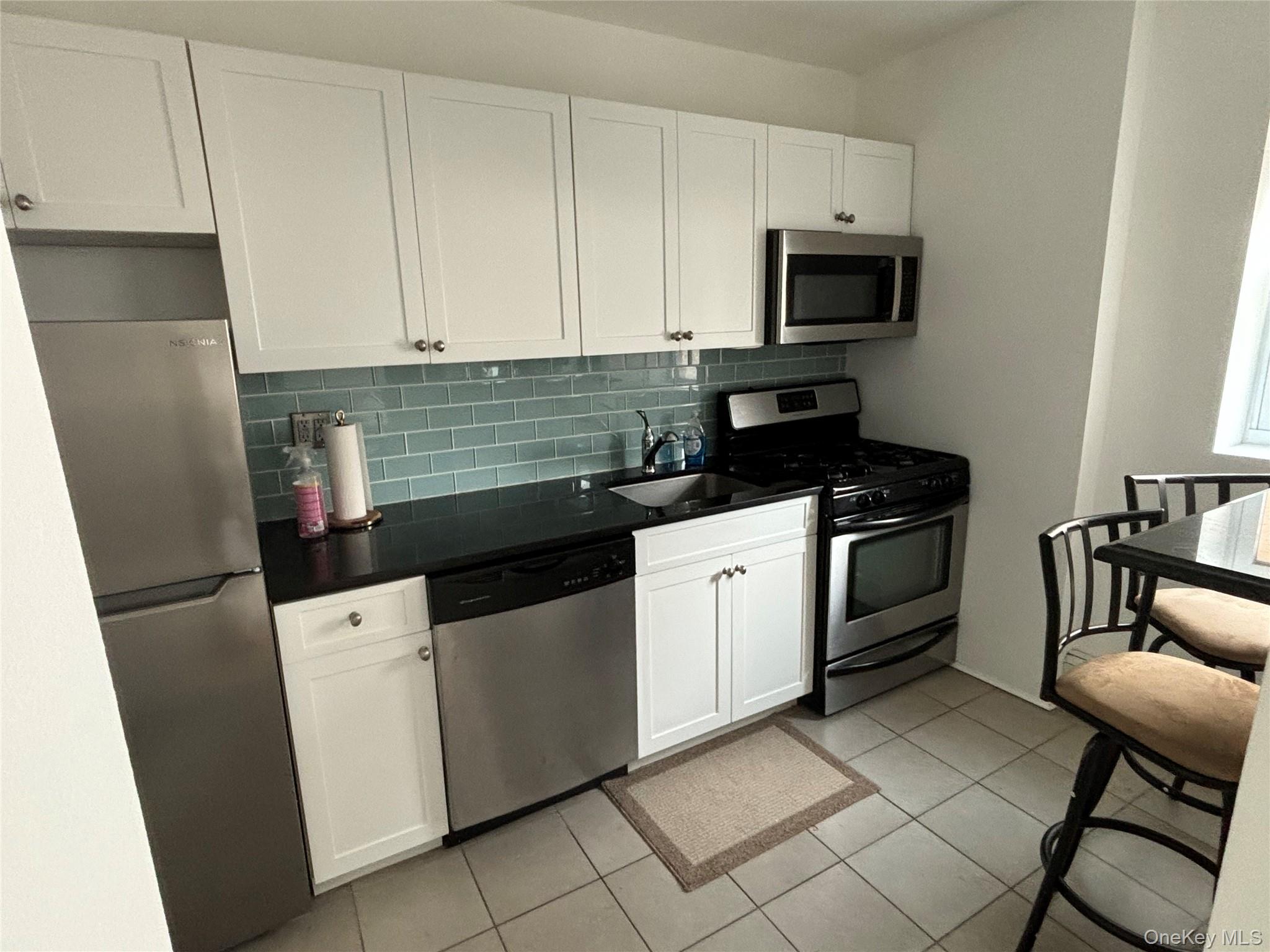 251-255 W Broadway # 203, Long Beach, NY 11561