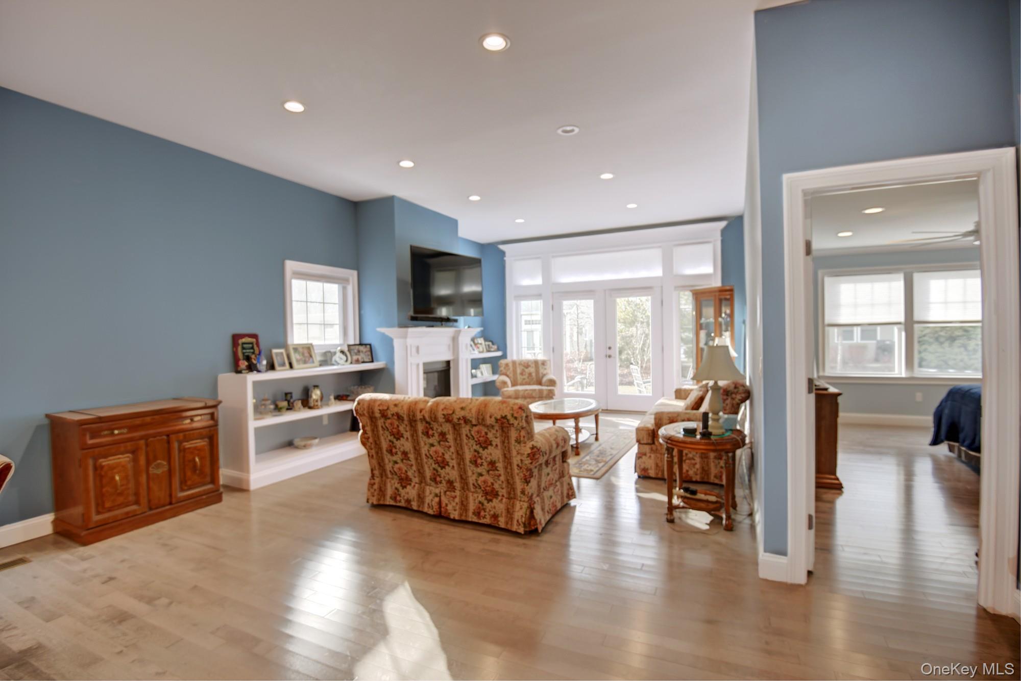 2 Spruce Place, Bohemia, NY 11716