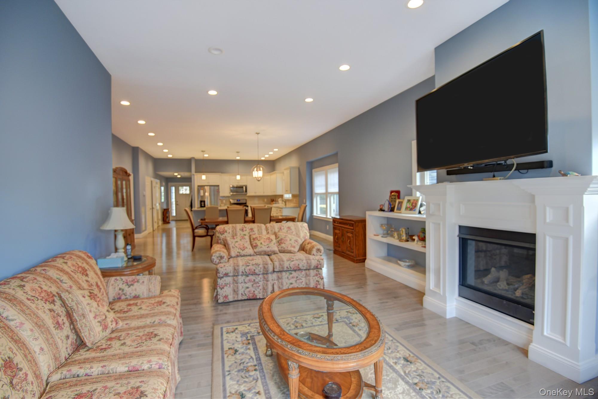 2 Spruce Place, Bohemia, NY 11716