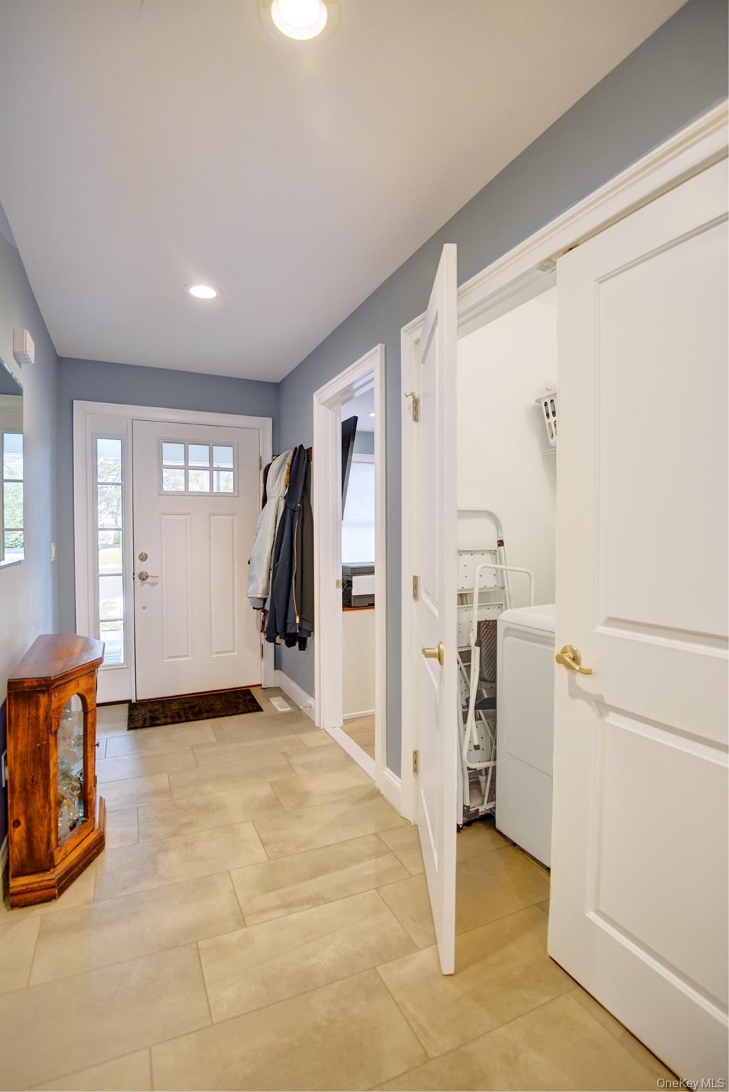 2 Spruce Place, Bohemia, NY 11716