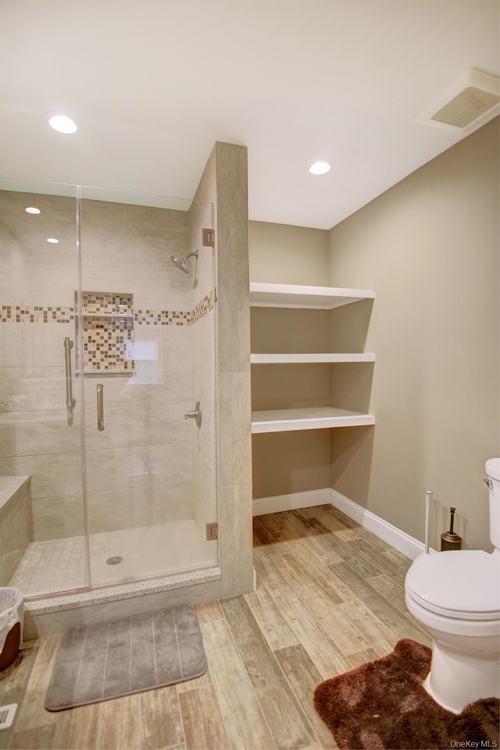 2 Spruce Place, Bohemia, NY 11716