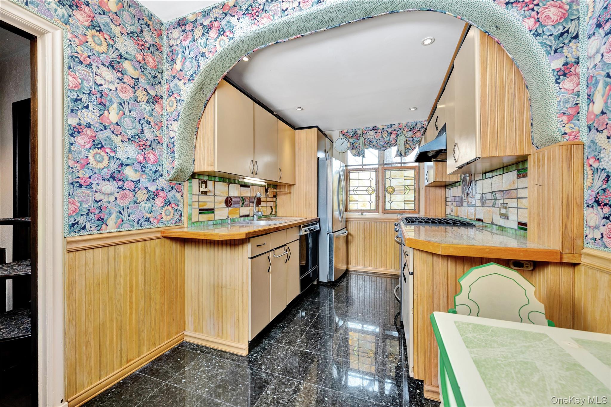 164-04 33rd Avenue, Flushing, NY 11358