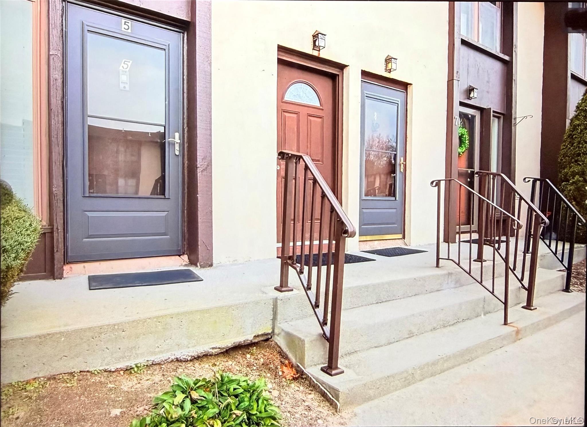 5 Dogwood Court # 5, Selden, NY 11784