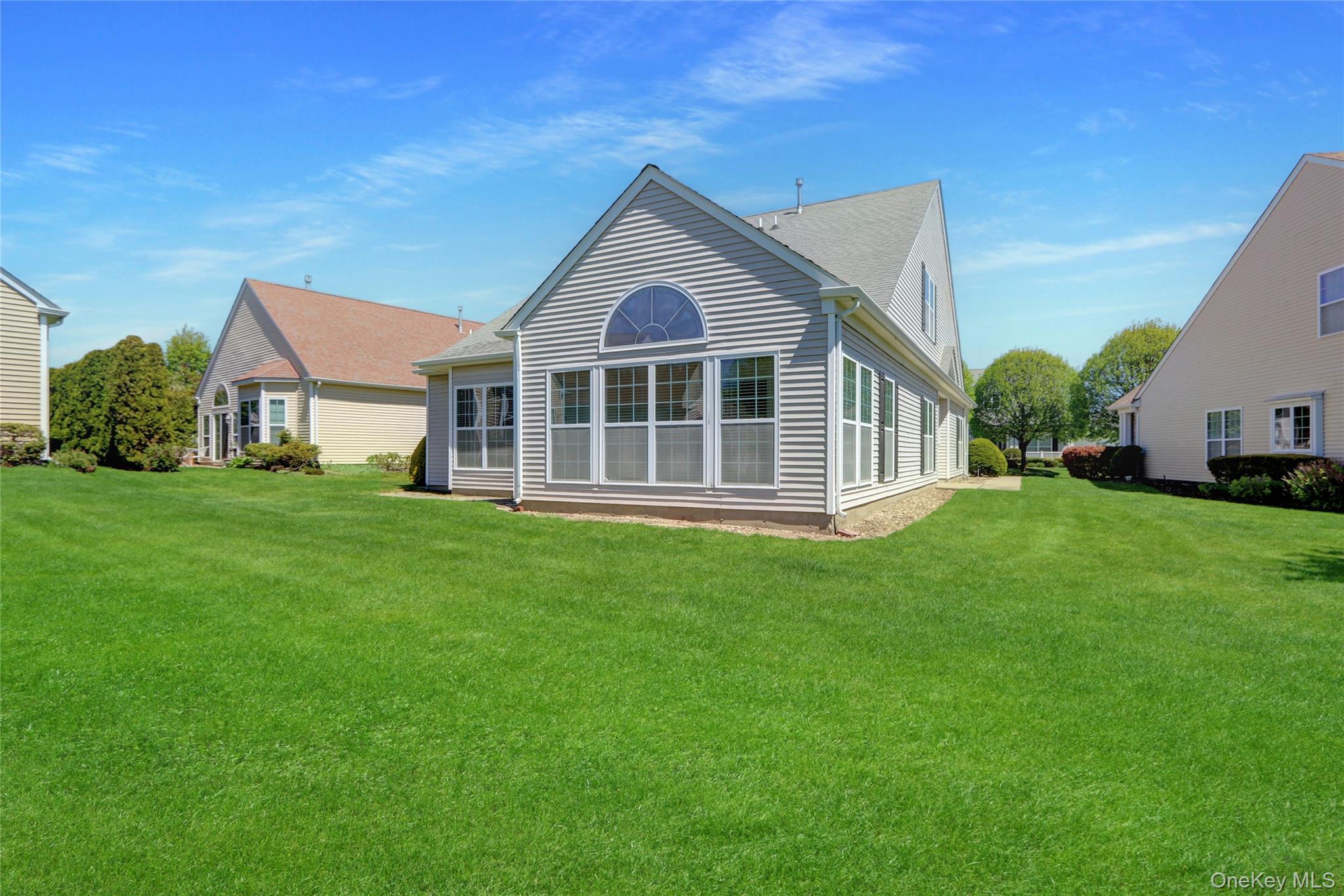 4 Oakhurst Court, Mount Sinai, NY 11766