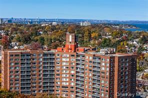 220-55 46th Avenue # 7S, Bayside, NY 11361