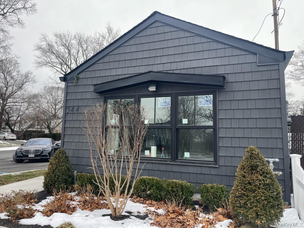 544 Rosevale Avenue, Ronkonkoma, NY 11779