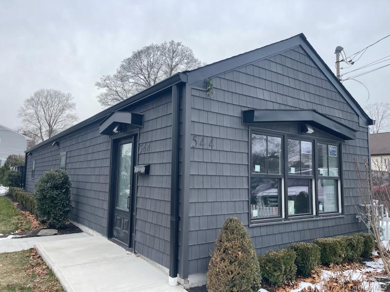 544 Rosevale Avenue, Ronkonkoma, NY 11779