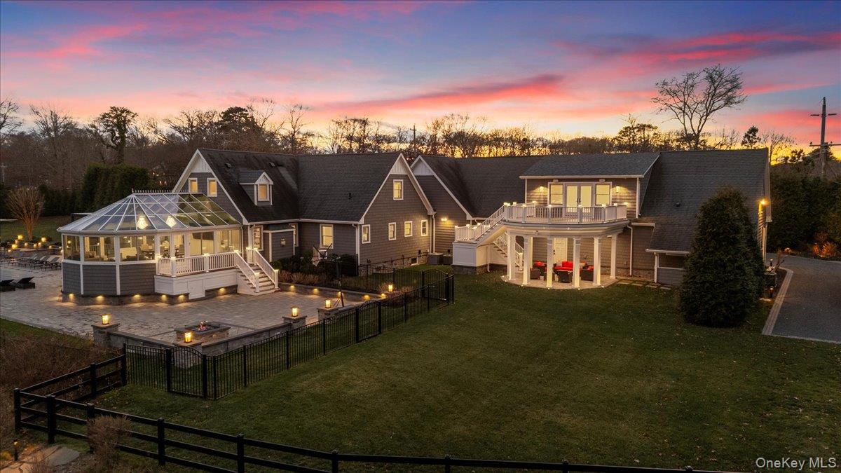 19 W Tiana Road, Hampton Bays, NY 11946