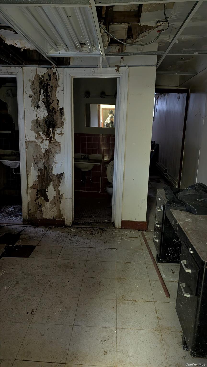 889 Saint Marks Avenue, Brooklyn, NY 11213