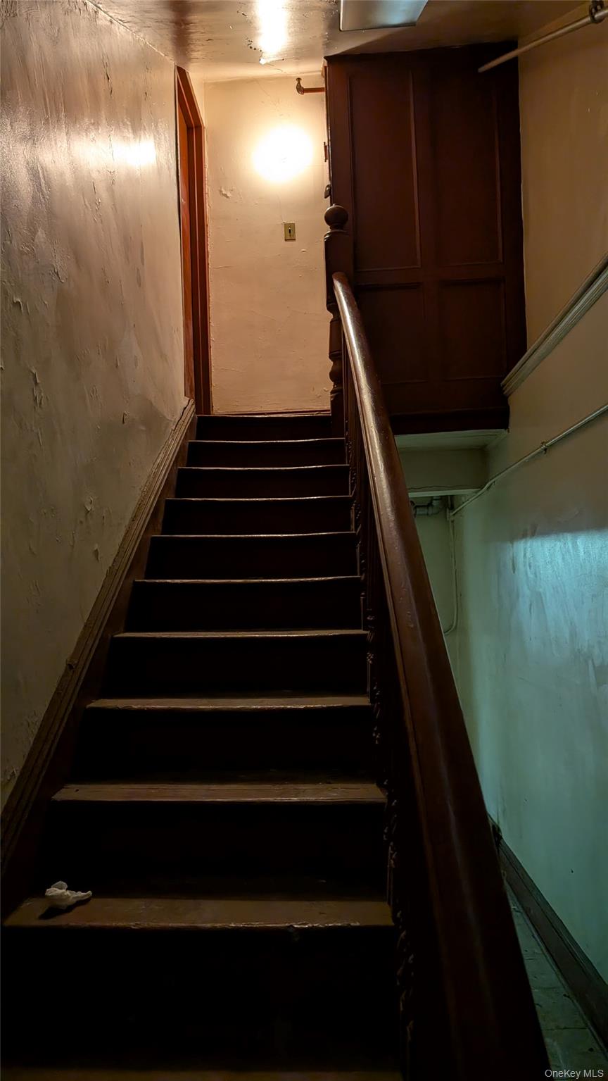 889 Saint Marks Avenue, Brooklyn, NY 11213