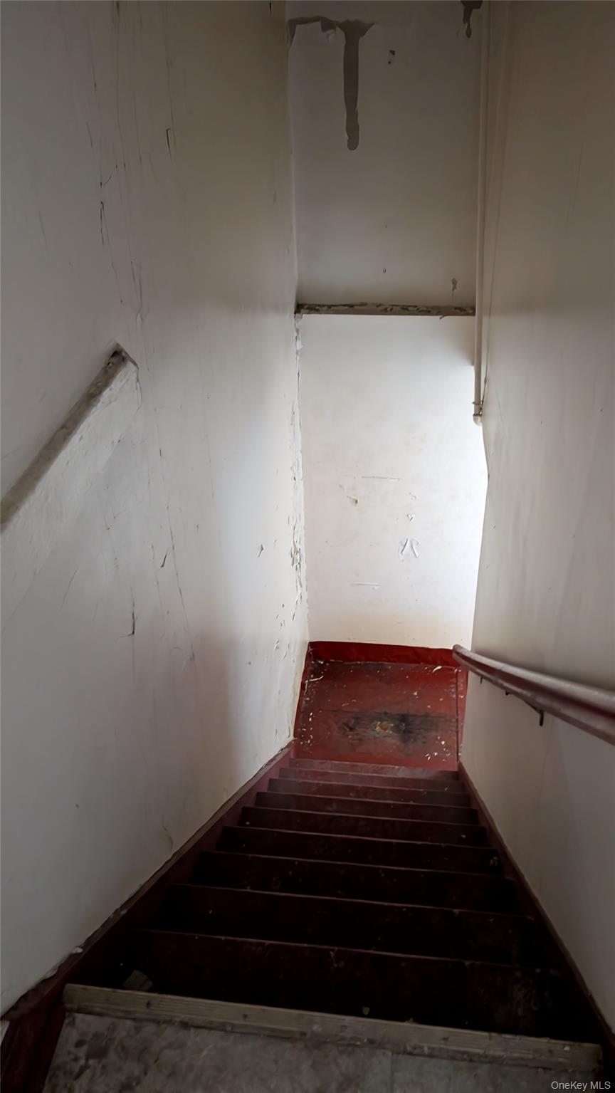 889 Saint Marks Avenue, Brooklyn, NY 11213