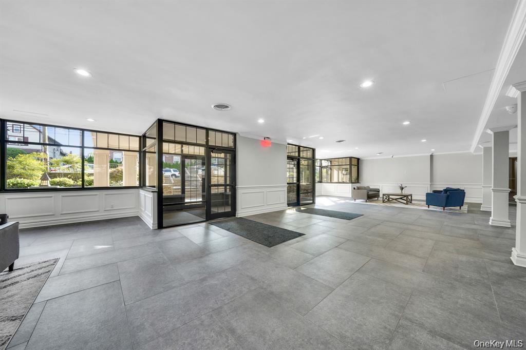 200 Atlantic Avenue # 331, Lynbrook, NY 11563