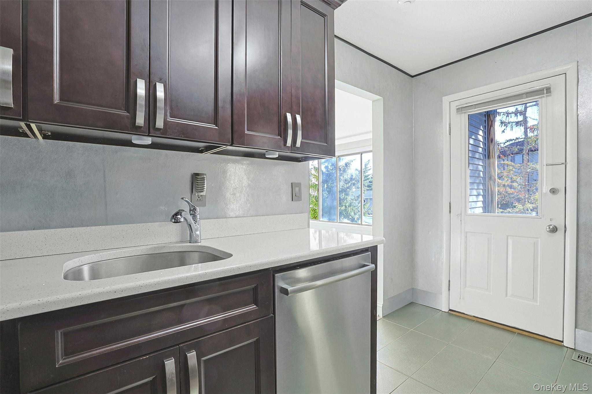 51 Vista Drive # B341, Nanuet, NY 10954