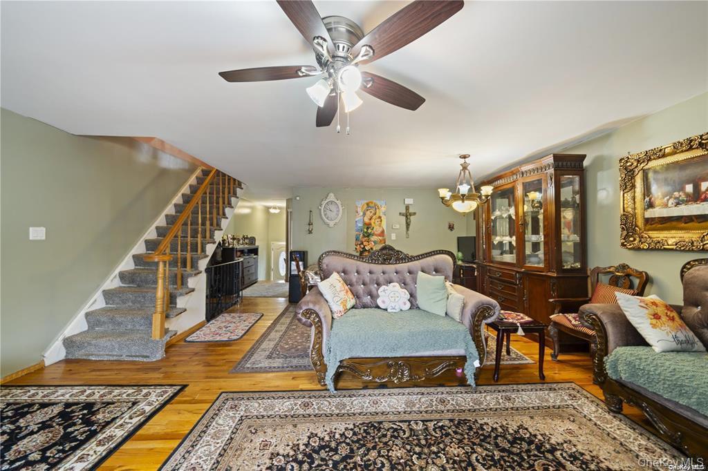 41 Woodcrest Road, Staten Island, NY 10303