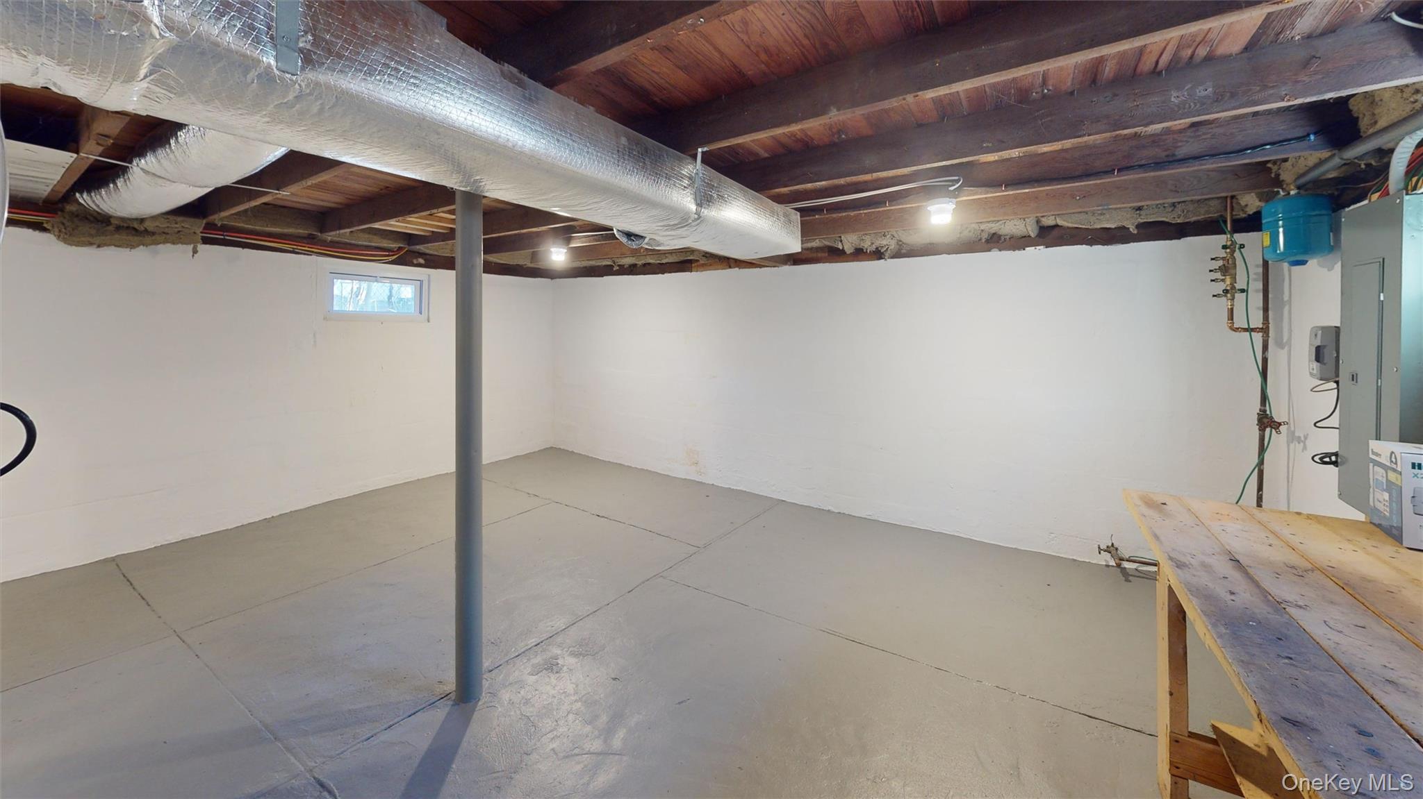 16 Highland Road, Rocky Point, NY 11778