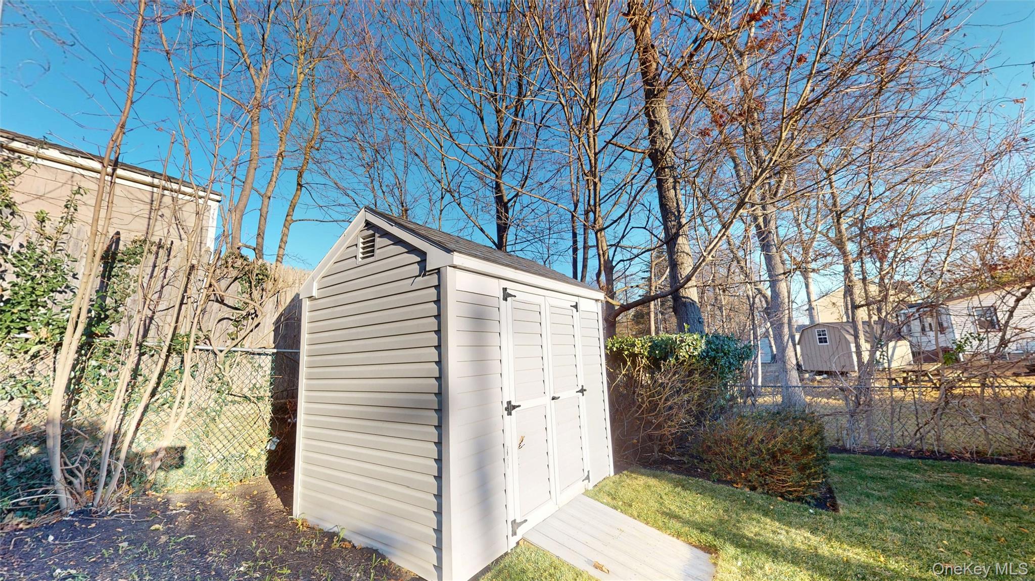 16 Highland Road, Rocky Point, NY 11778