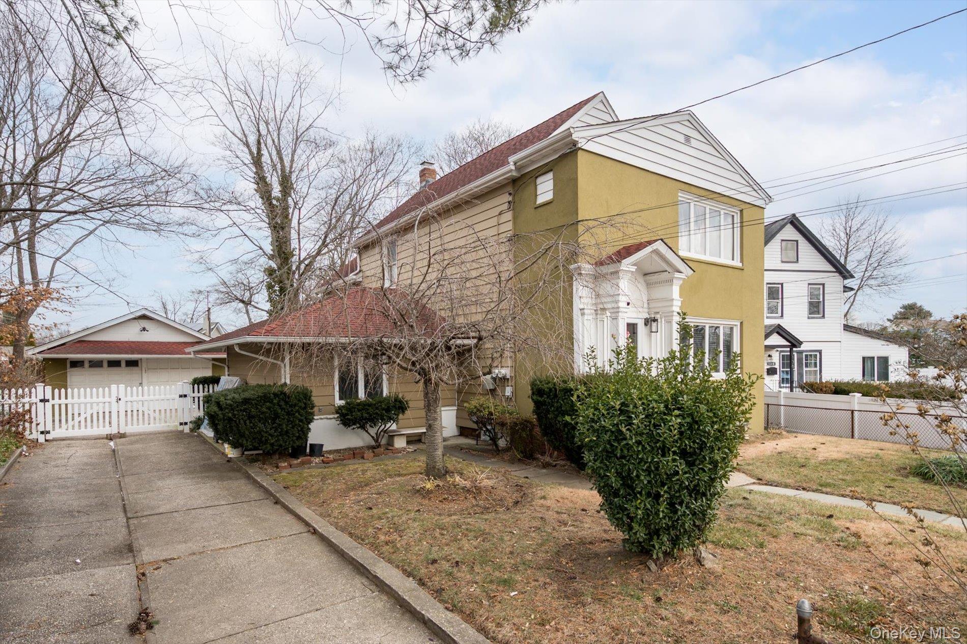 140 Park Avenue, Roosevelt, NY 11575