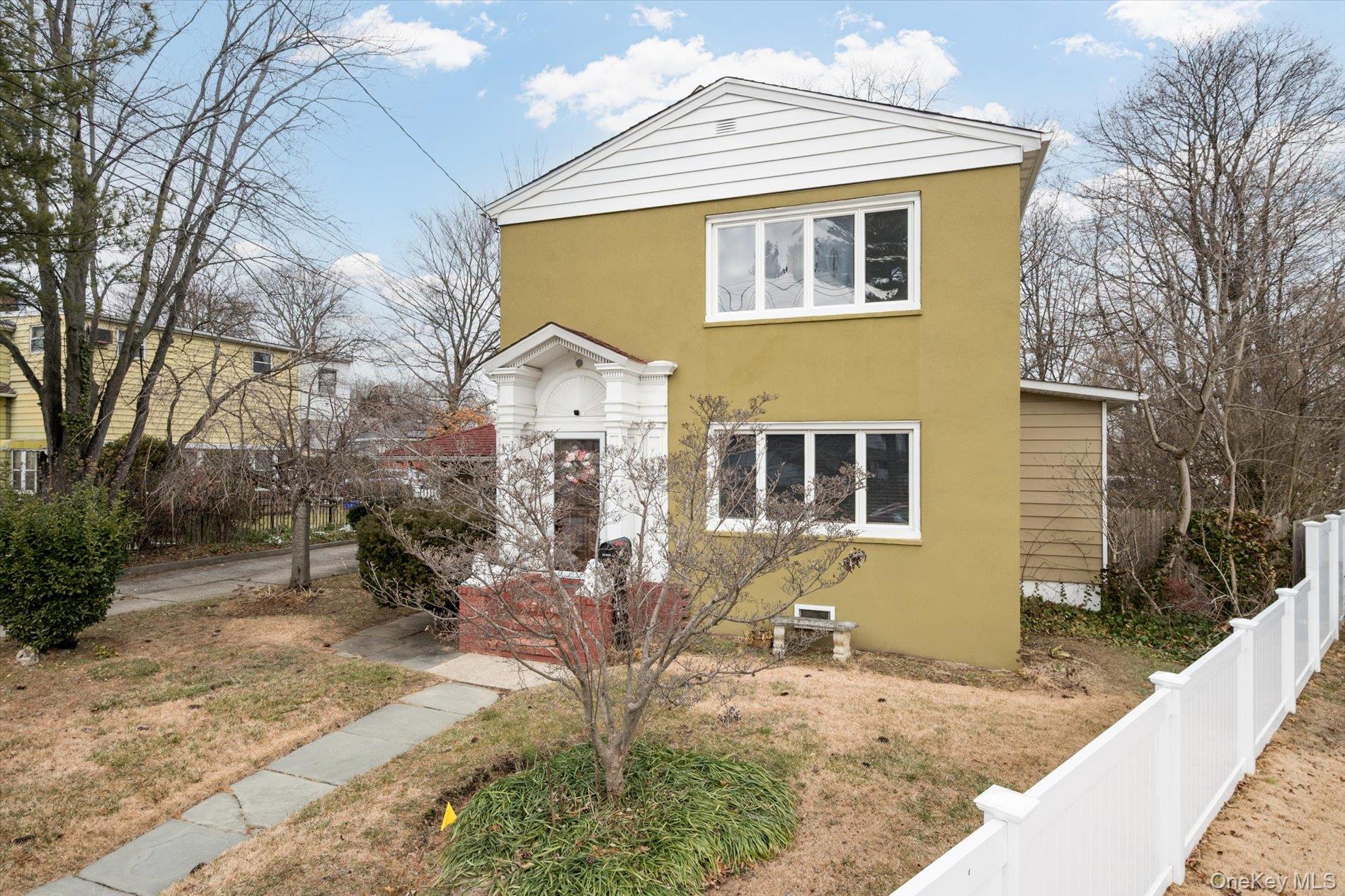 140 Park Avenue, Roosevelt, NY 11575