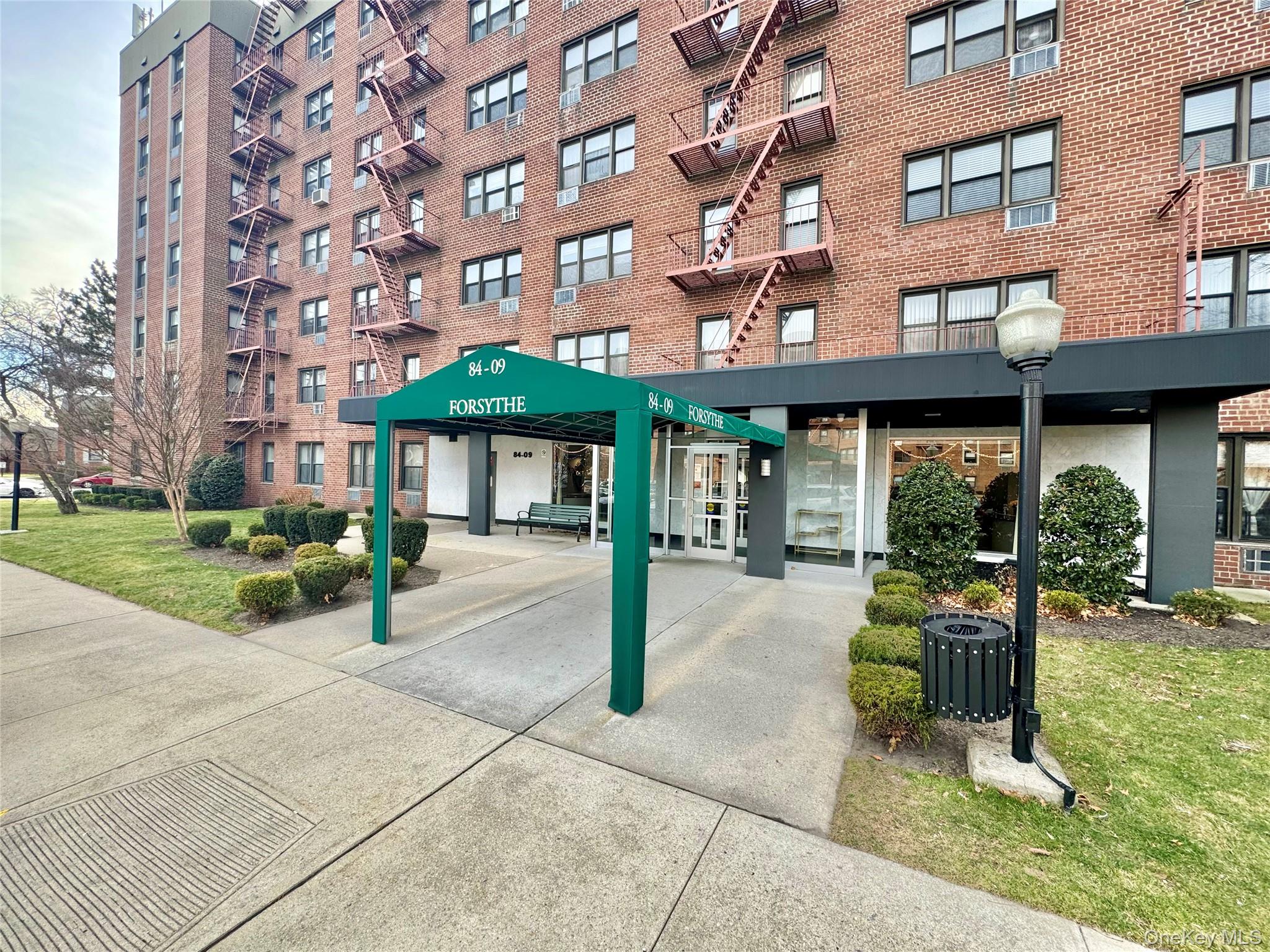 84-09 155th Avenue # 3H, Howard Beach, NY 11414