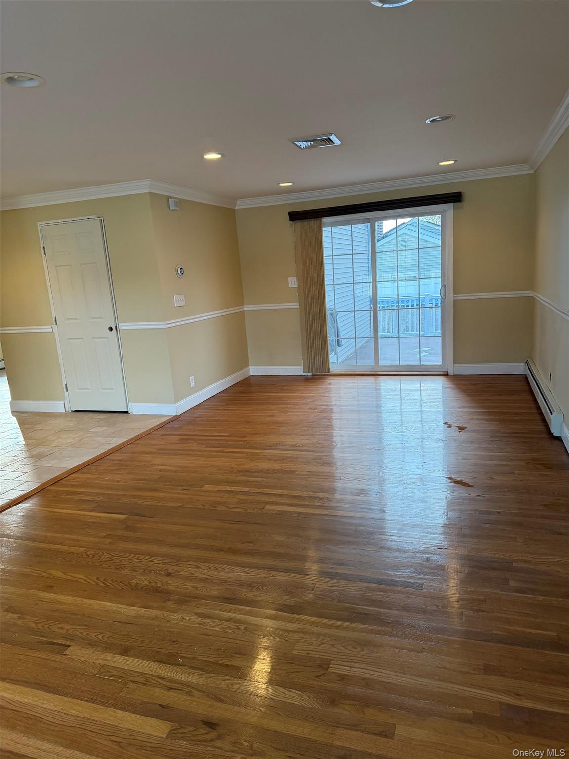 72 N Fordham Road, Bethpage, NY 11801