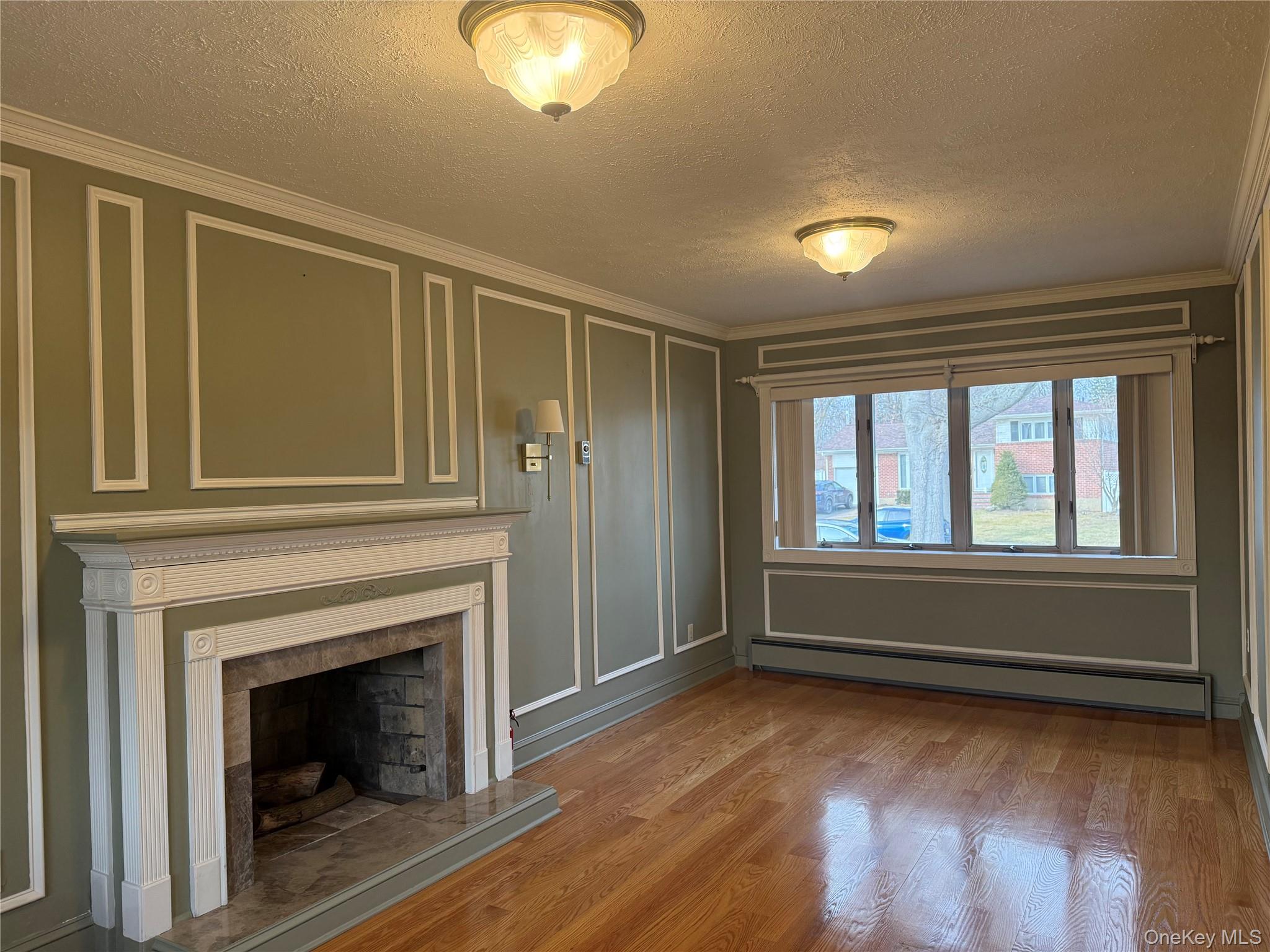 14 Genesee Drive, Commack, NY 11725