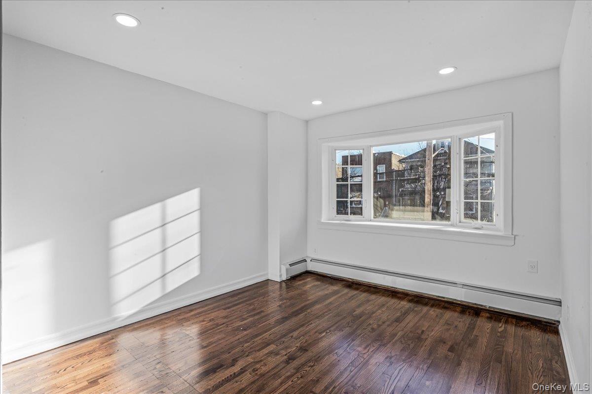 953 E 217th Street # A, Bronx, NY 10469