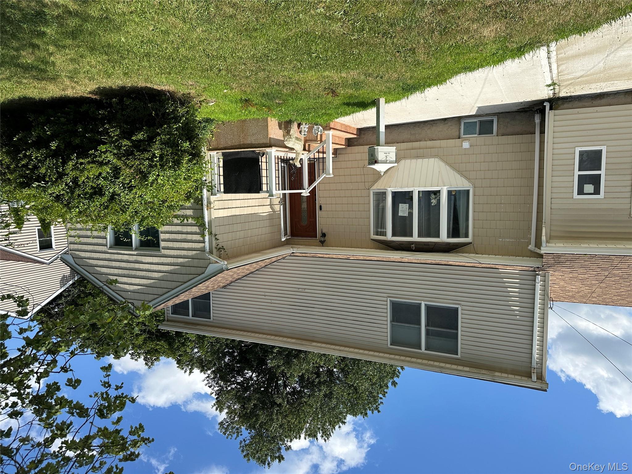 15 Mida ct # 2A, West Babylon, NY 11704