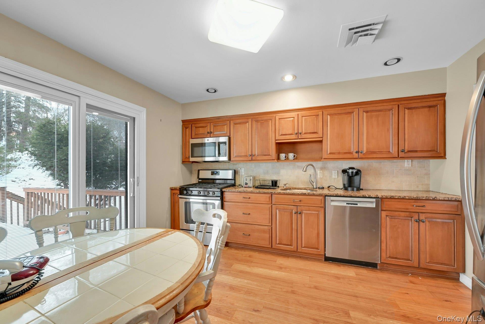 12 Mark Lane, New City, NY 10956