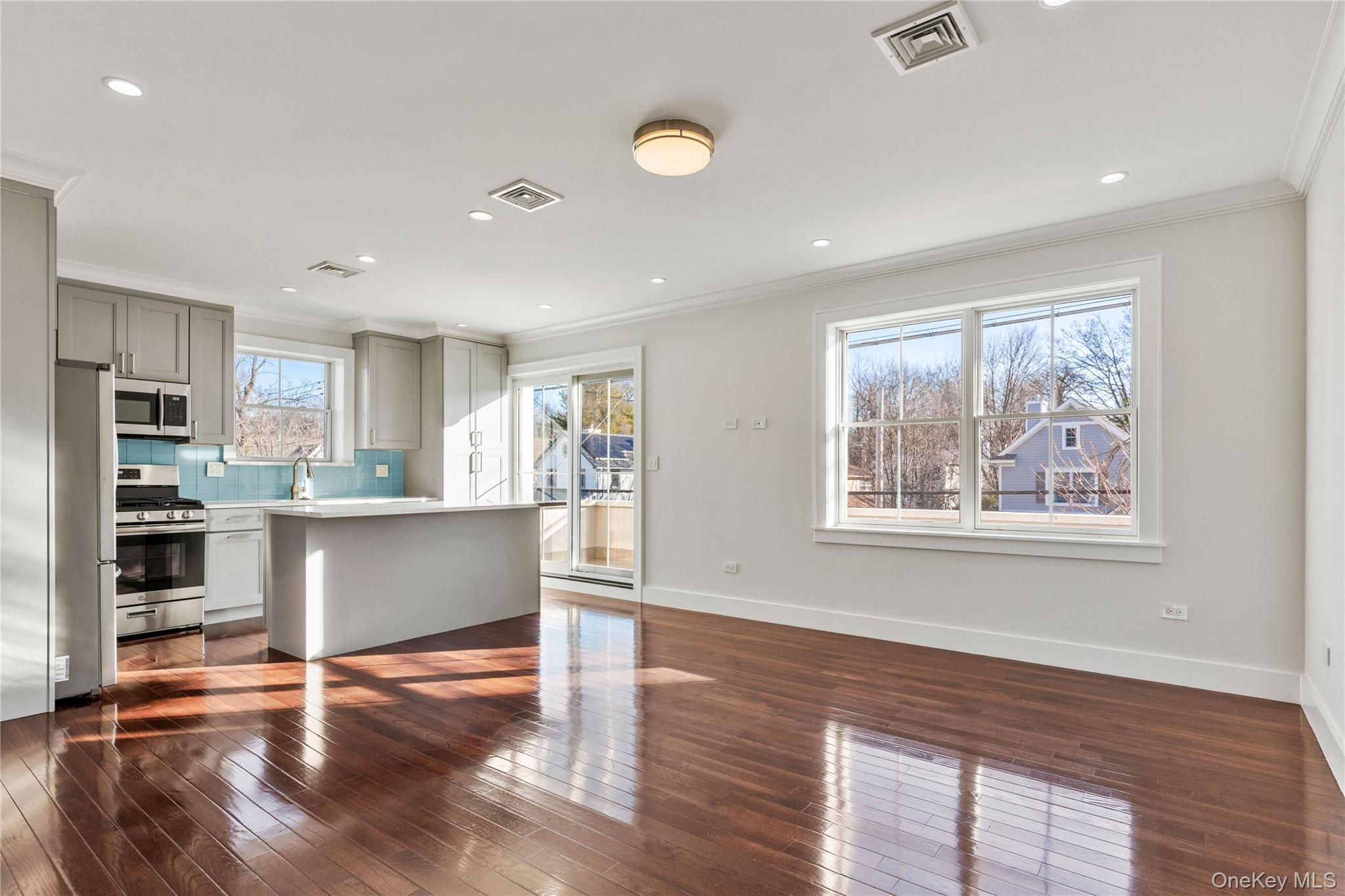 385 Midland Avenue # 2, Rye, NY 10580