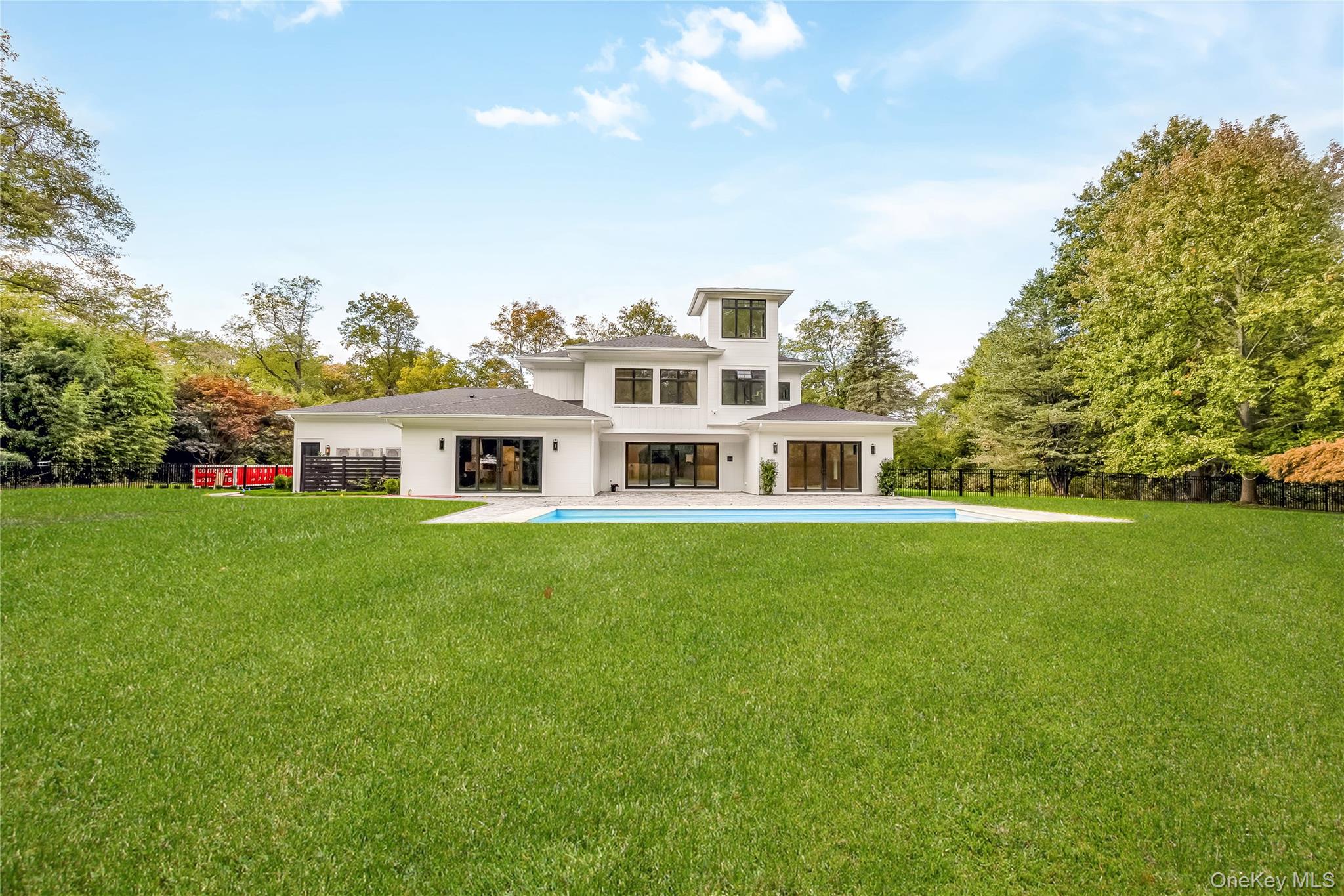 523 Long Beach Road, Nissequogue, NY 11780