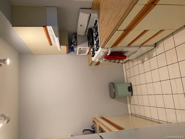 408 Town Hill Road # 408, Nanuet, NY 10954