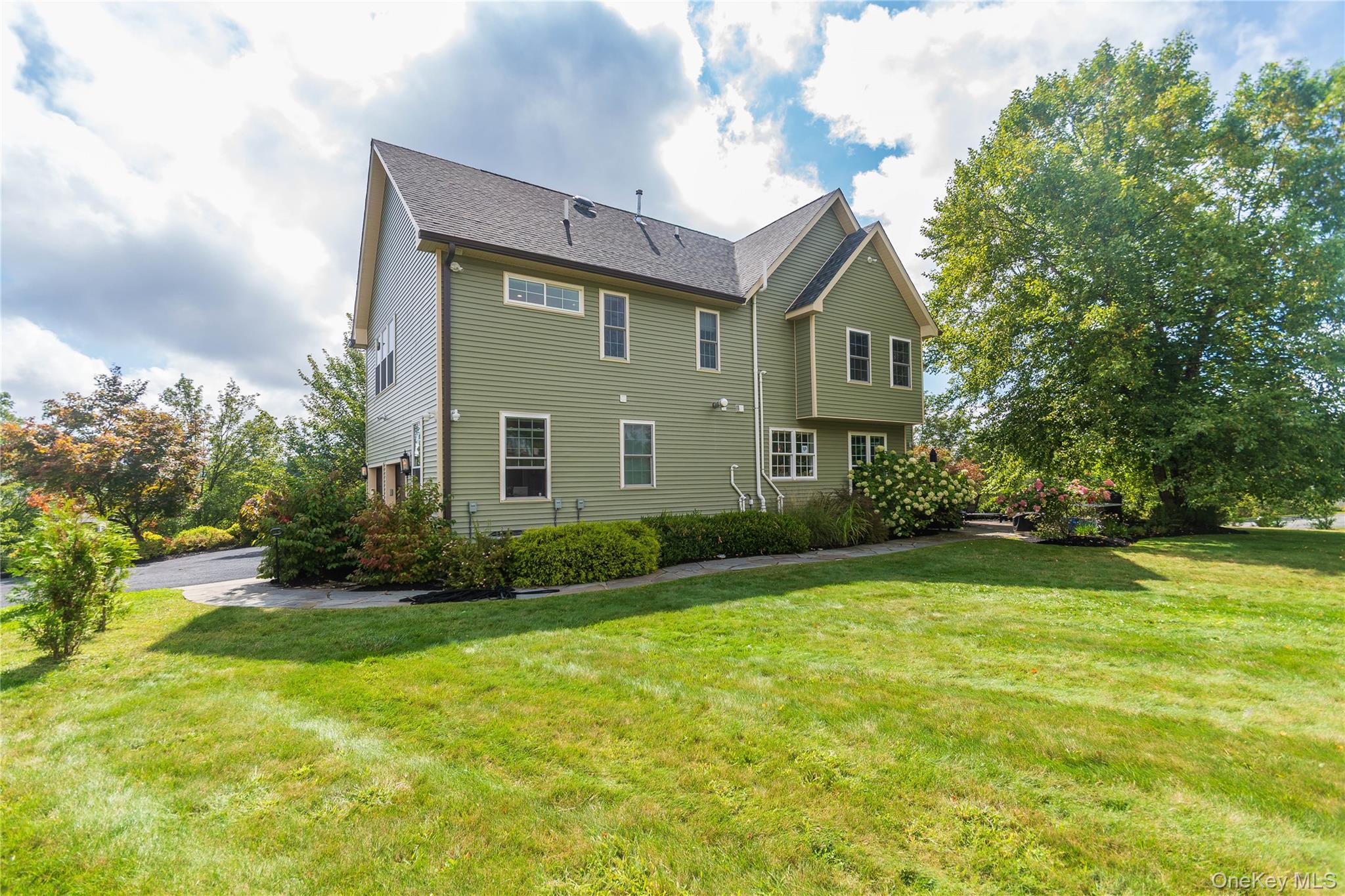 21 Castleton Drive, Highland Mills, NY 10930