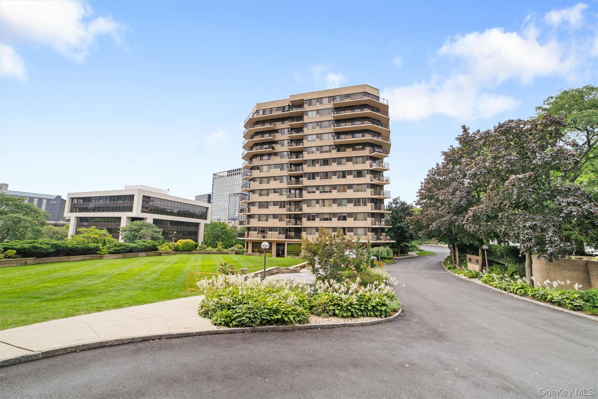 25 Rockledge Avenue # 403, White Plains, NY 10601