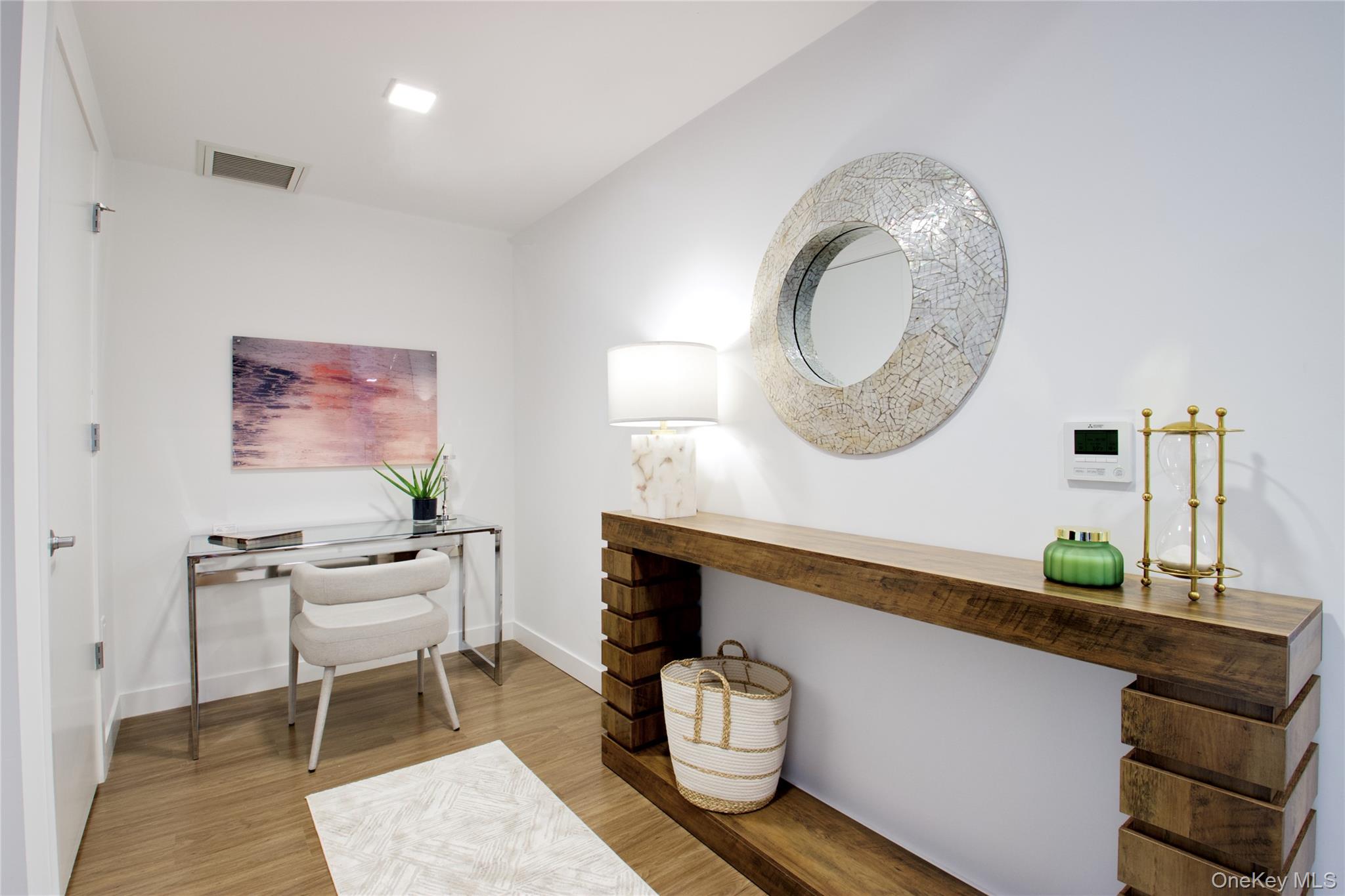 333 Warner Avenue # 407, Roslyn, NY 11577