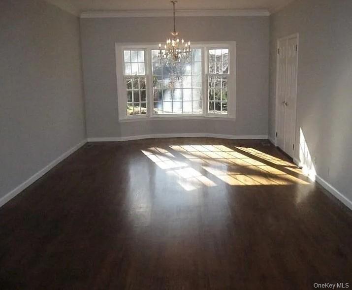 10 Duke Of Gloucester, Manhasset, NY 11030