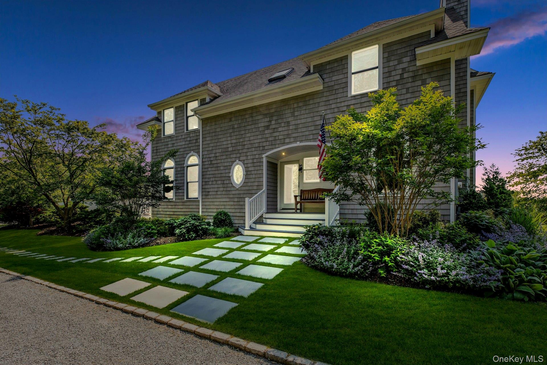 56 S Country Road, Westhampton, NY 11977