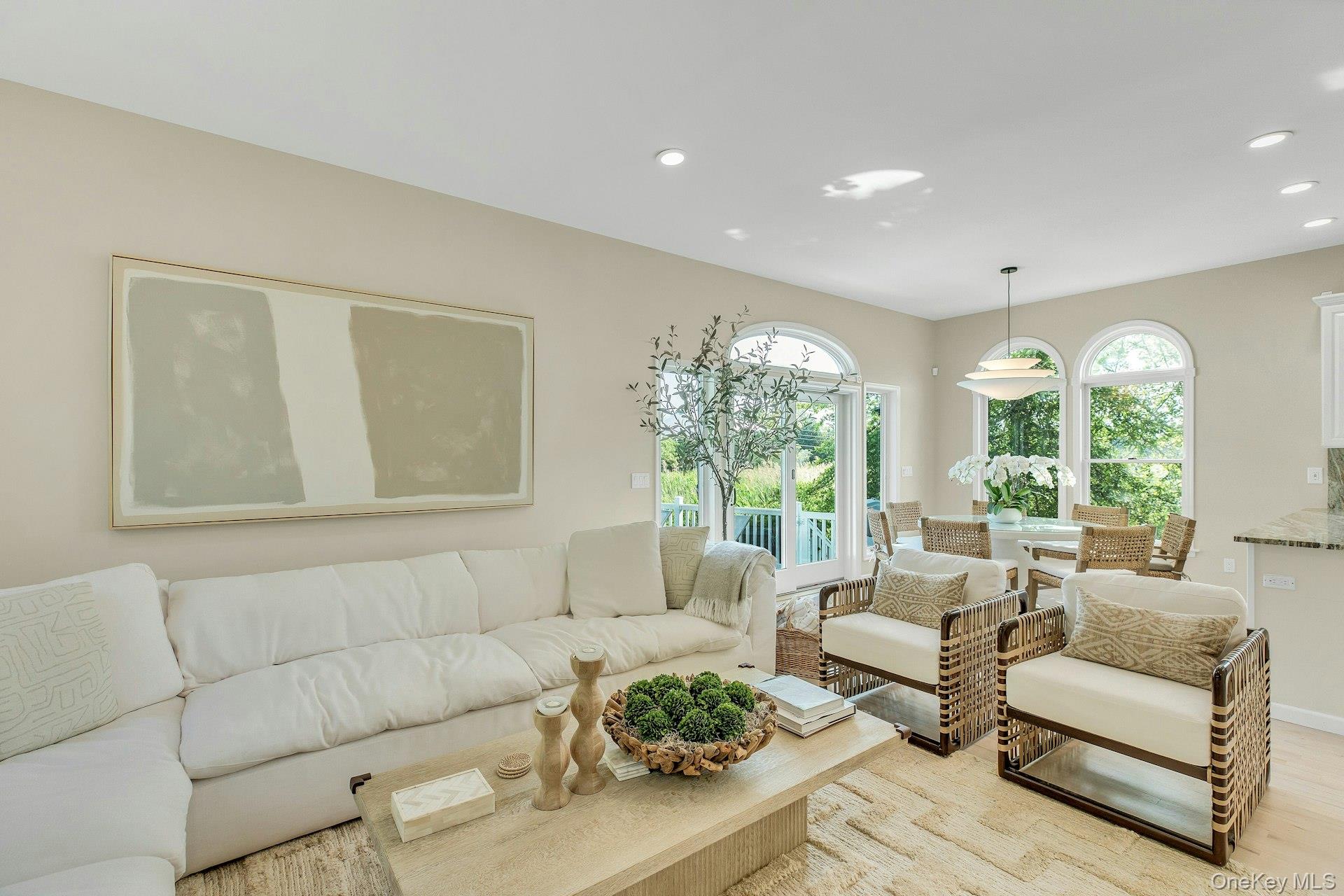 56 S Country Road, Westhampton, NY 11977