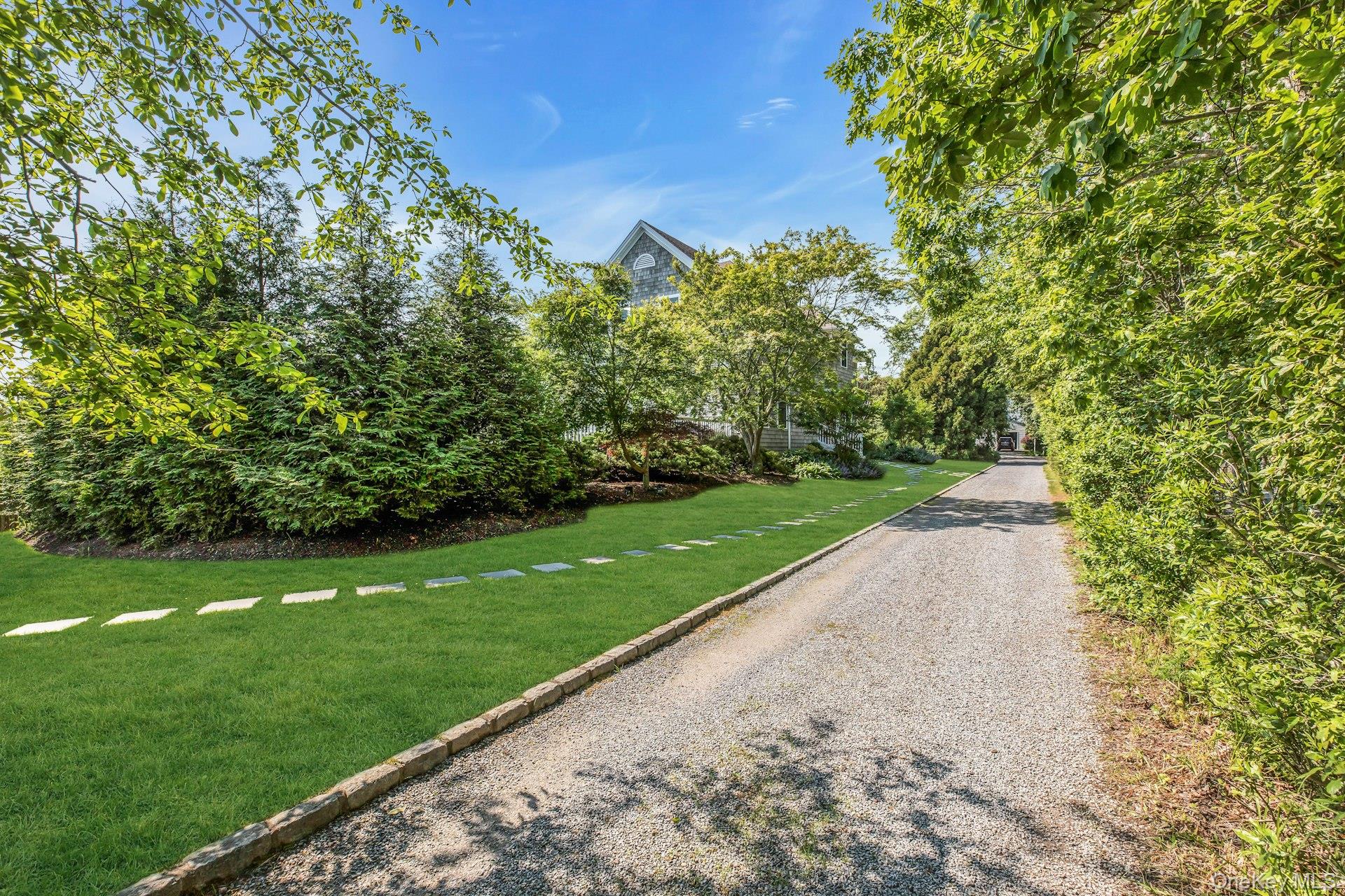 56 S Country Road, Westhampton, NY 11977