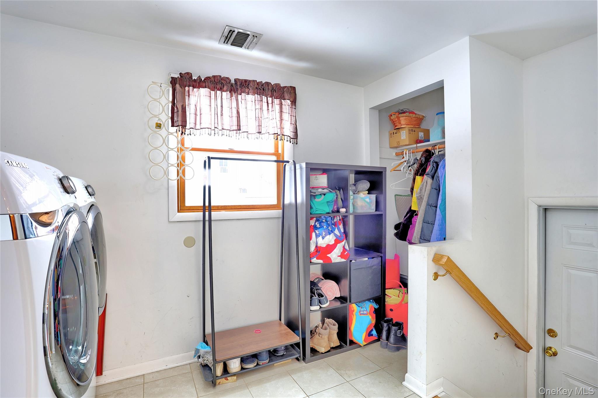 5 Raven Terrace, New City, NY 10956