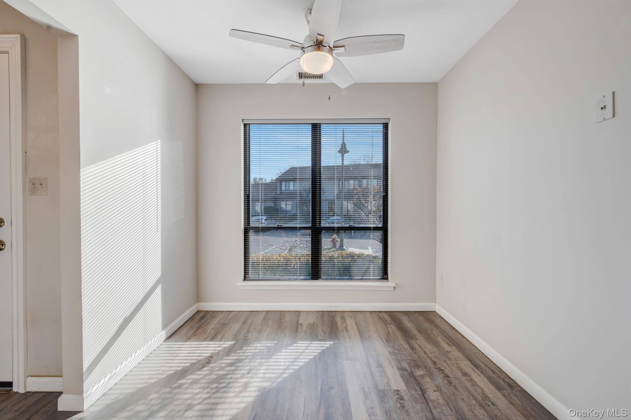 29 Stanford Court, Wantagh, NY 11793