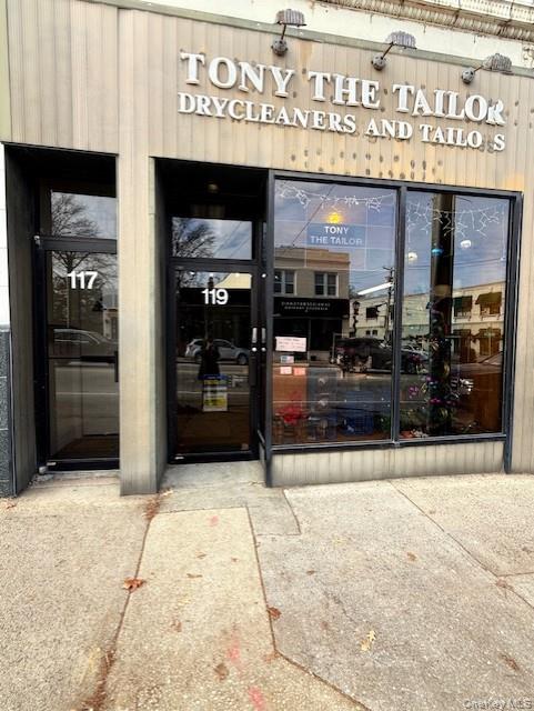 117 Plandome Road # 2R, Manhasset, NY 11030