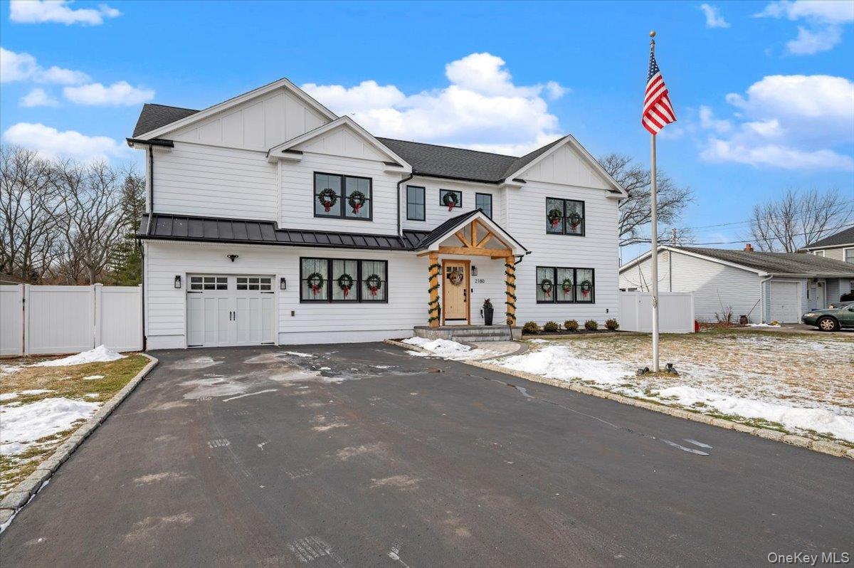 2180 Feuereisen Avenue, Ronkonkoma, NY 11779