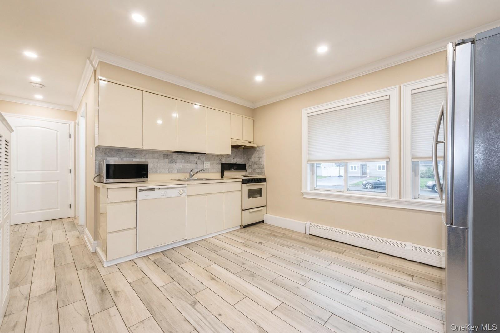 196 Willowood Drive, Wantagh, NY 11793