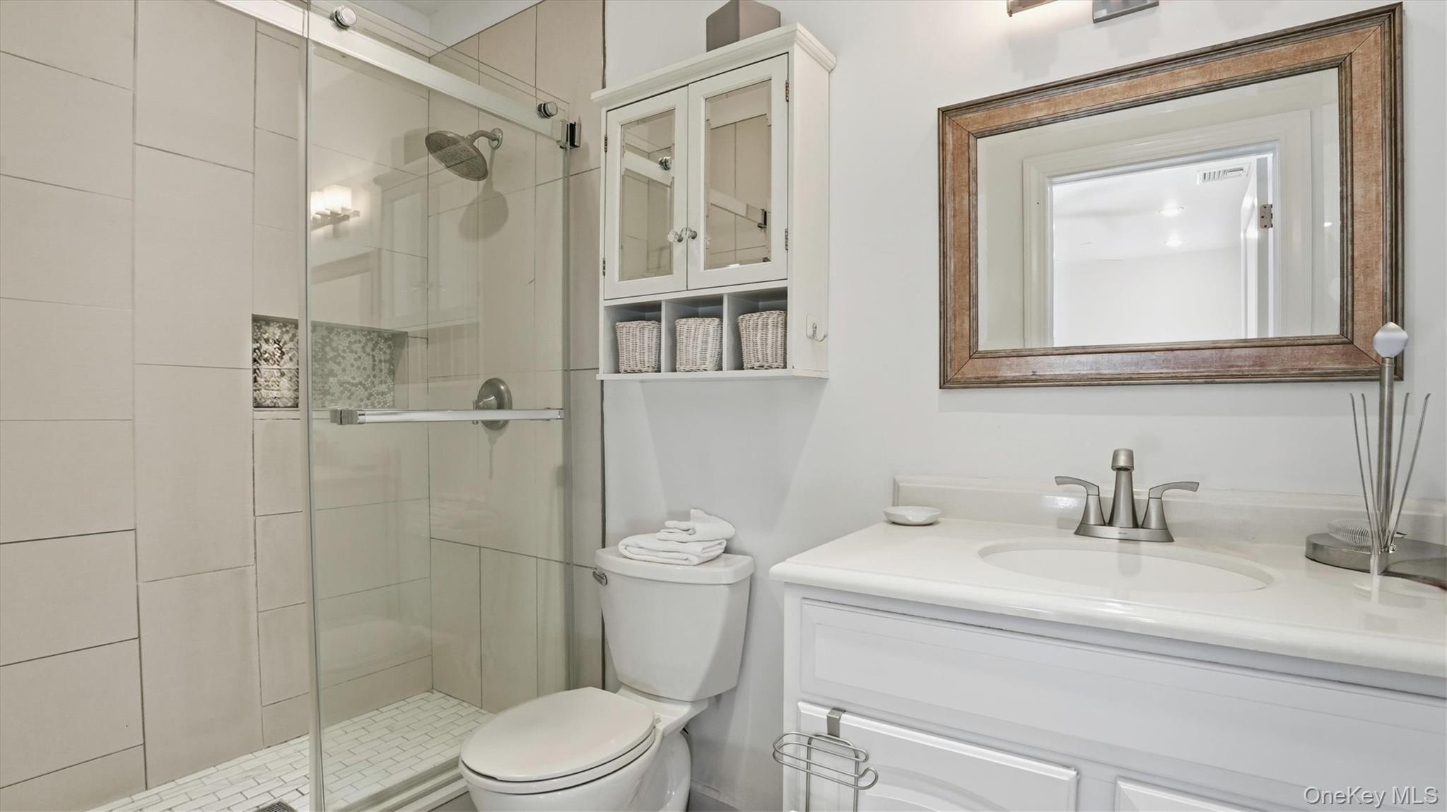 44 Oak Street, Westhampton Beach, NY 11978