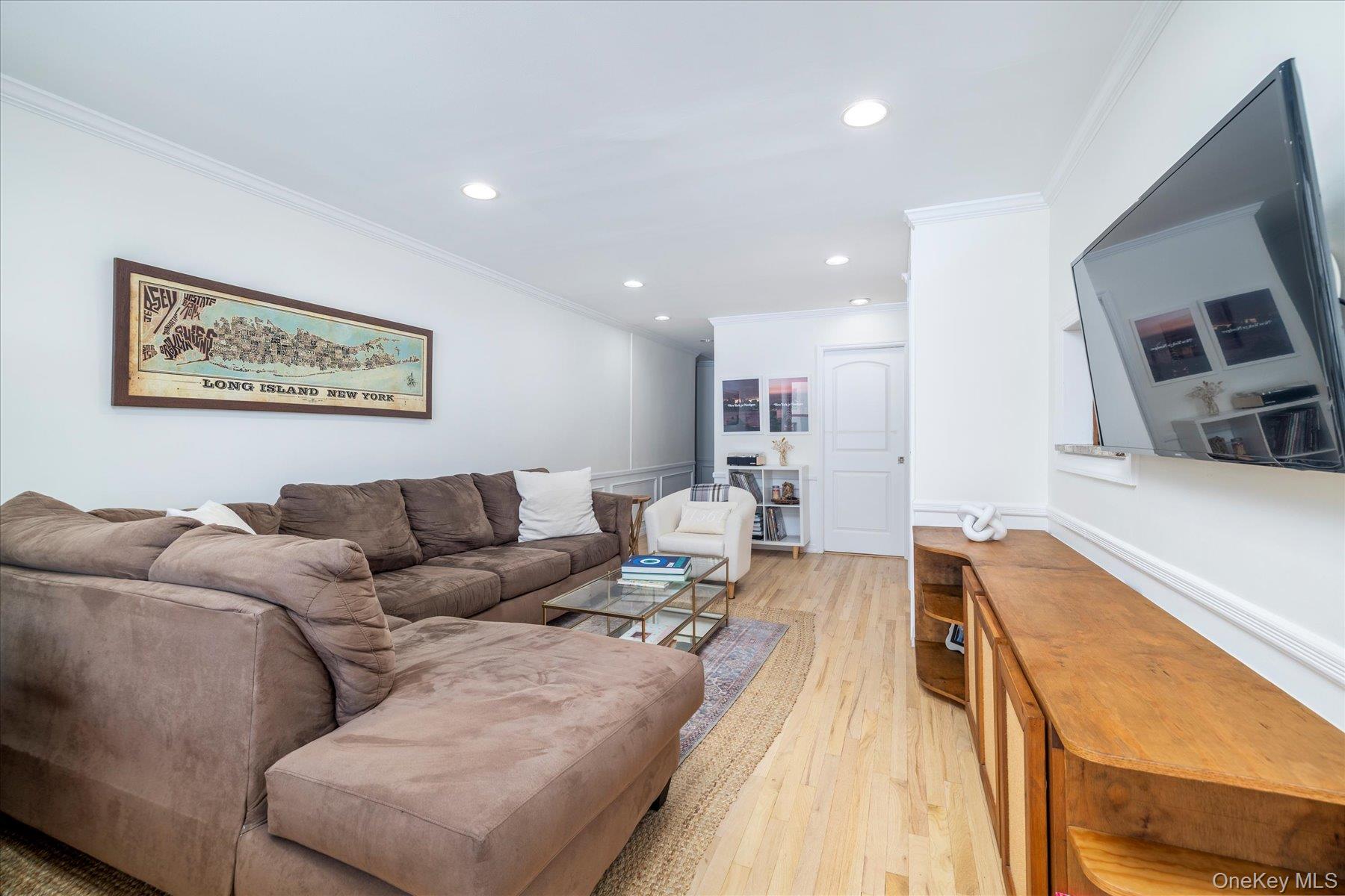 410 E Broadway # 3E, Long Beach, NY 11561