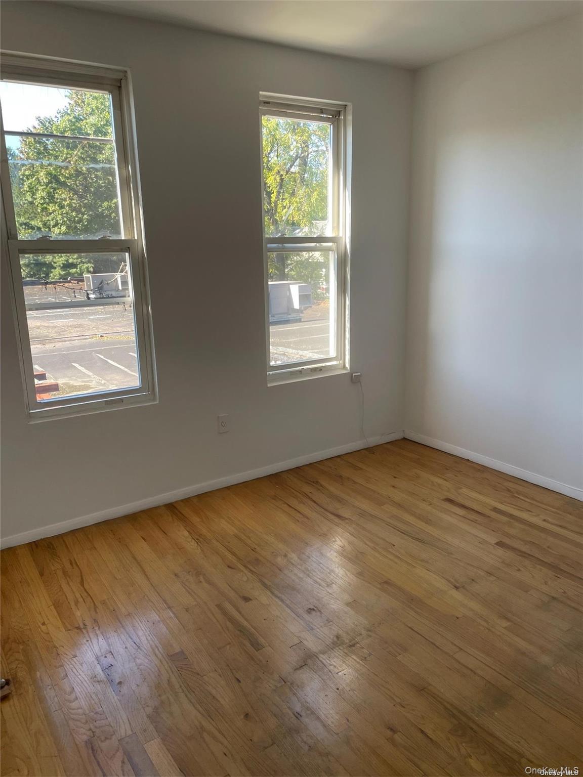 62 Middle Neck Road # 2Rear, Great Neck, NY 11021