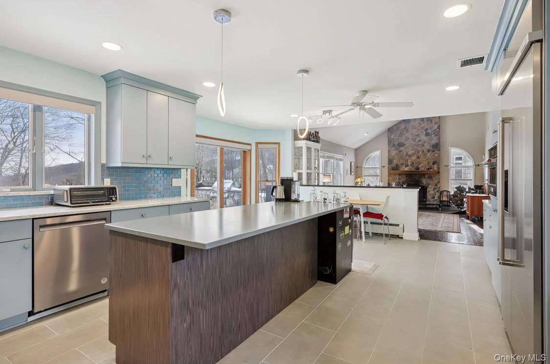 7 Gooler Court, Stony Point, NY 10980