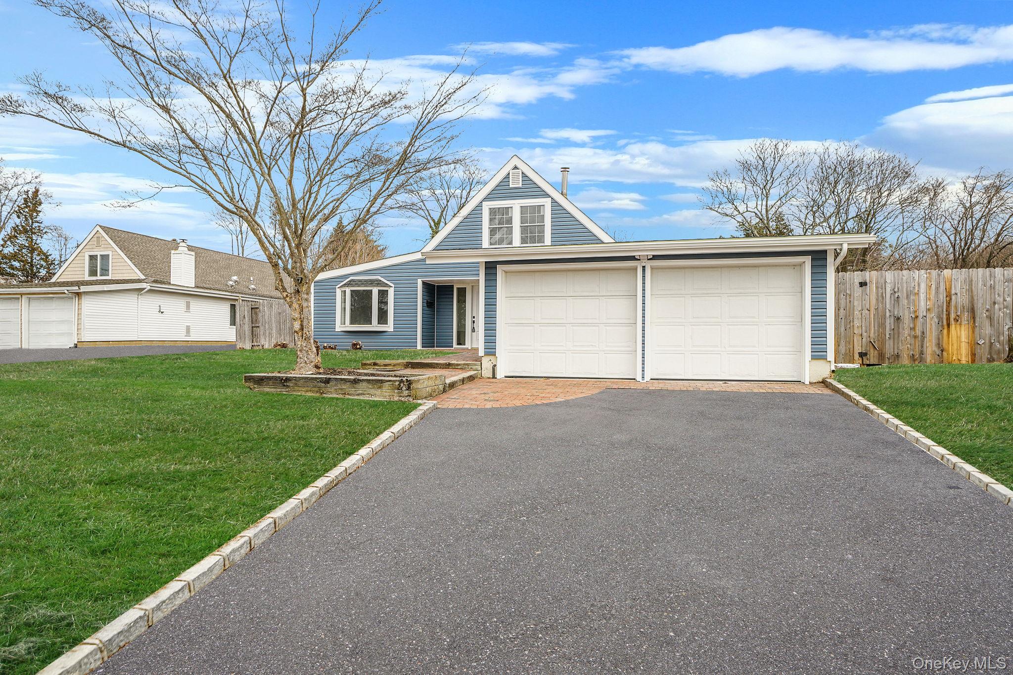 167 Silverleaf Lane, Islandia, NY 11749