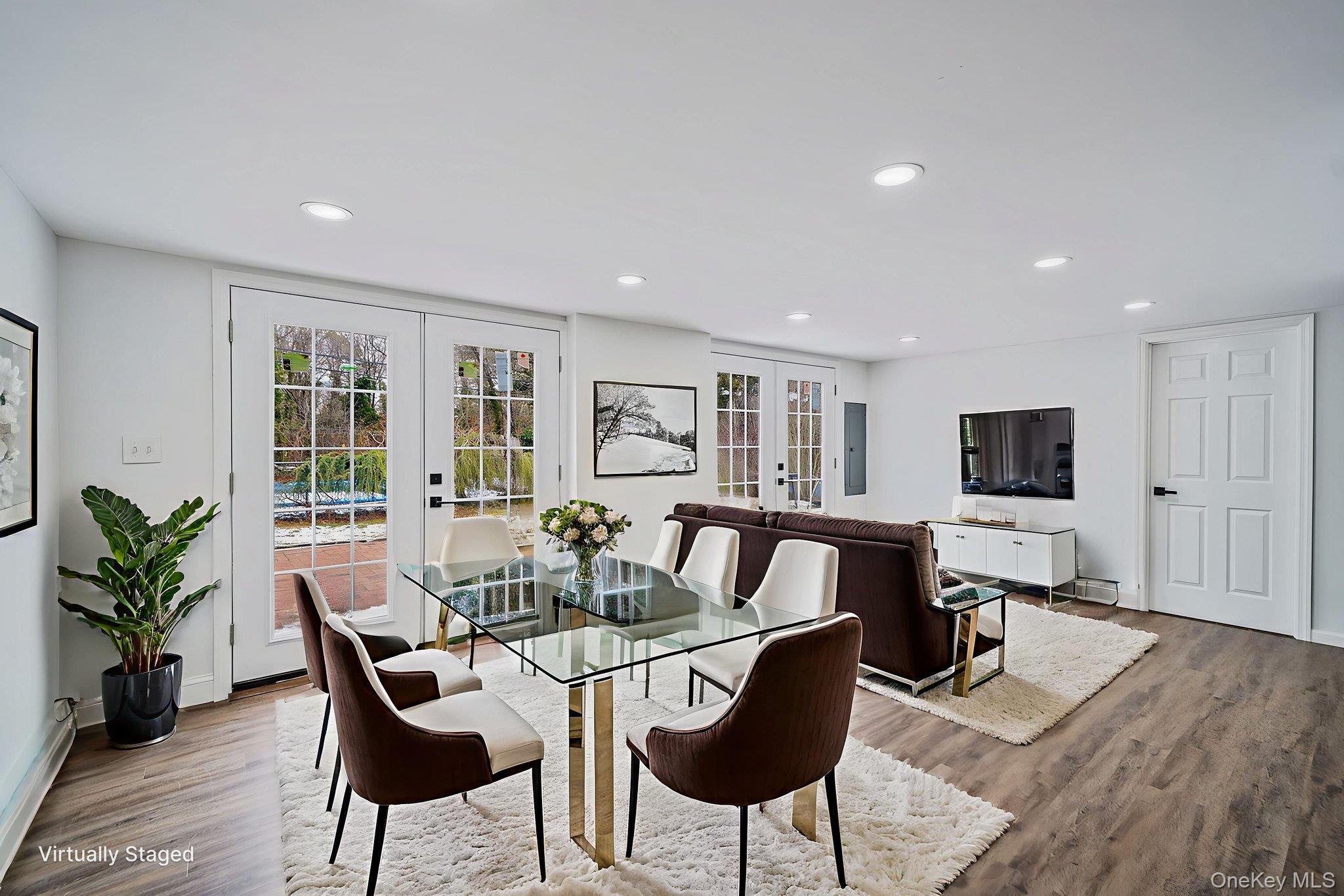 167 Silverleaf Lane, Islandia, NY 11749