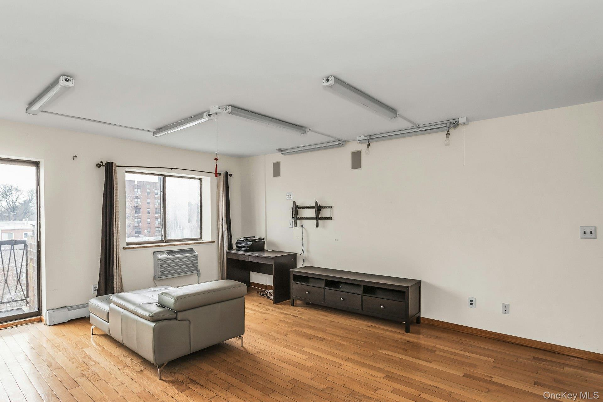 147-45 Barclay Avenue # 5B, Flushing, NY 11355